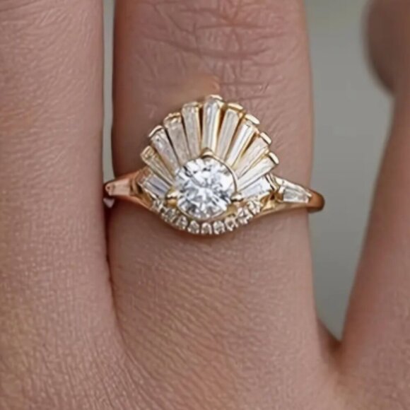 NEW Gold Tone Art Deco Ring - Vintage looking Rhinestone accents - Size 6 - Picture 3 of 3